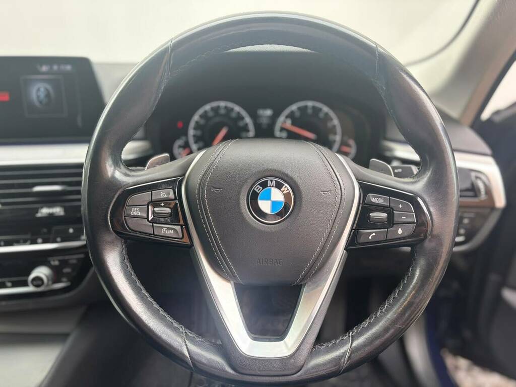 BMW 5 Series M Sport Blue #20