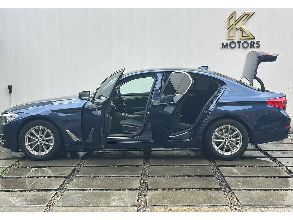 BMW 5 Series M Sport Blue #28