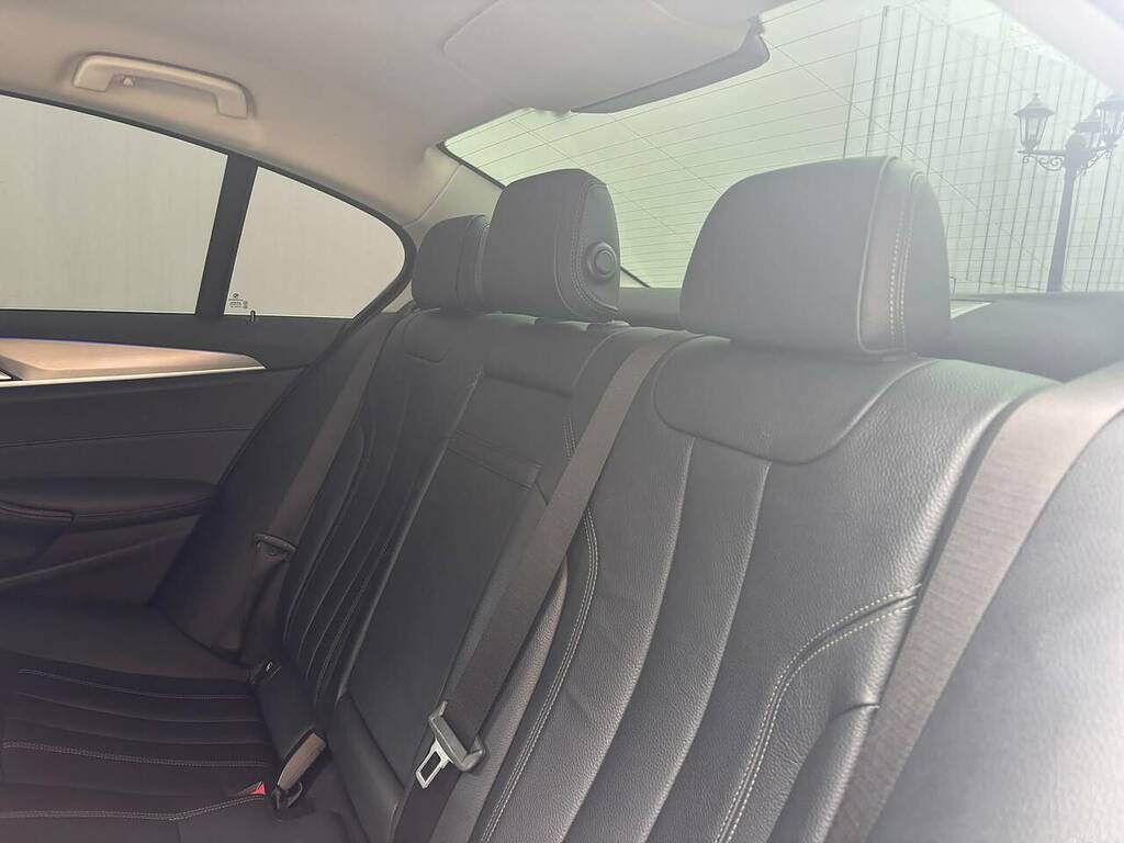 BMW 5 Series M Sport Blue #34