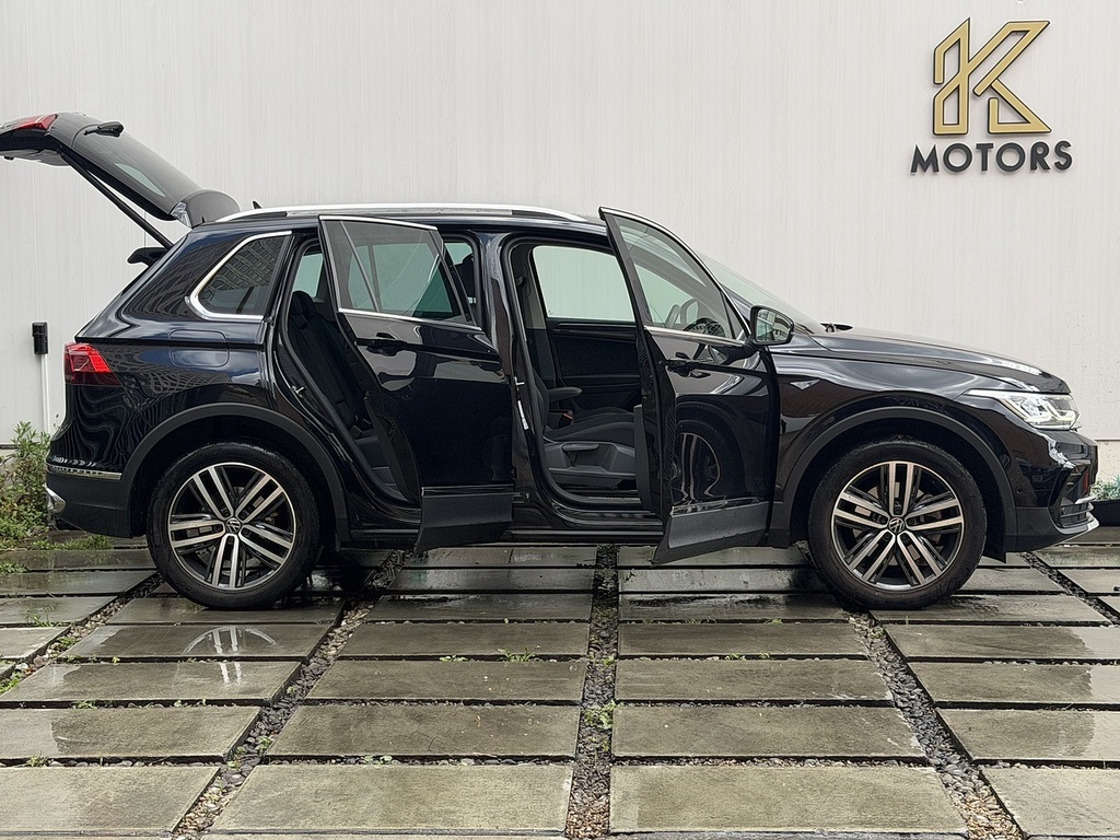 Volkswagen Tiguan Tsi Elegance Black #4