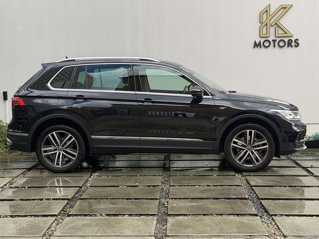 Volkswagen Tiguan Tsi Elegance Black #3