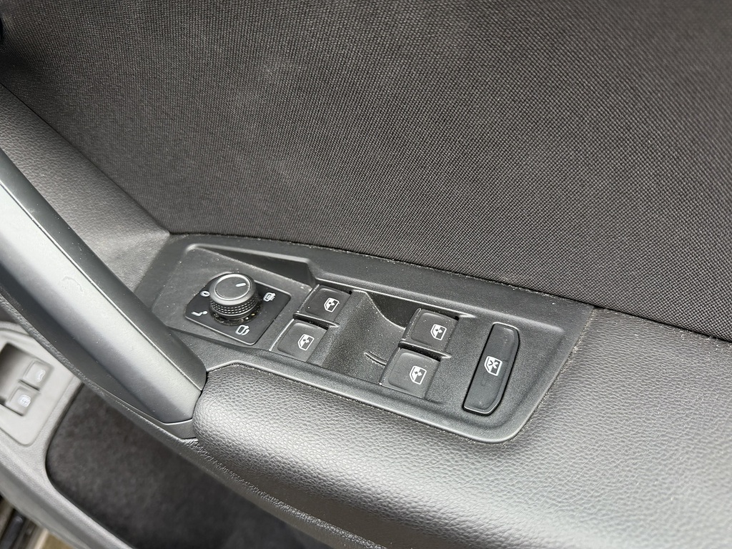 Volkswagen Tiguan Active Grey #17
