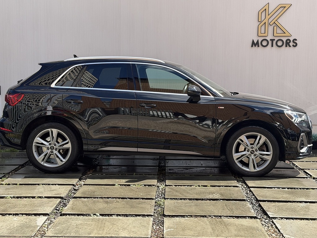 Audi Q3 Tfsi S Line Black #4