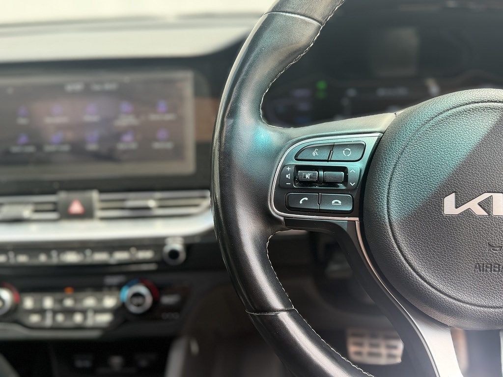 Kia Niro Niro 3 Hev S-a White #26