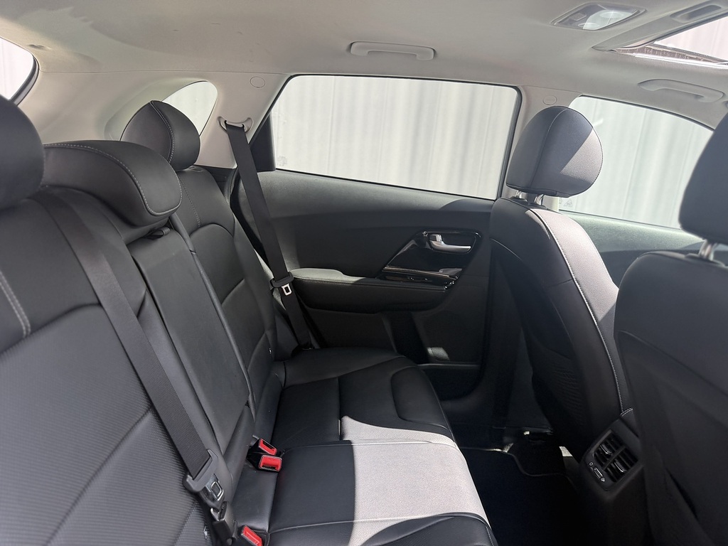 Kia Niro Niro 3 Hev S-a White #9