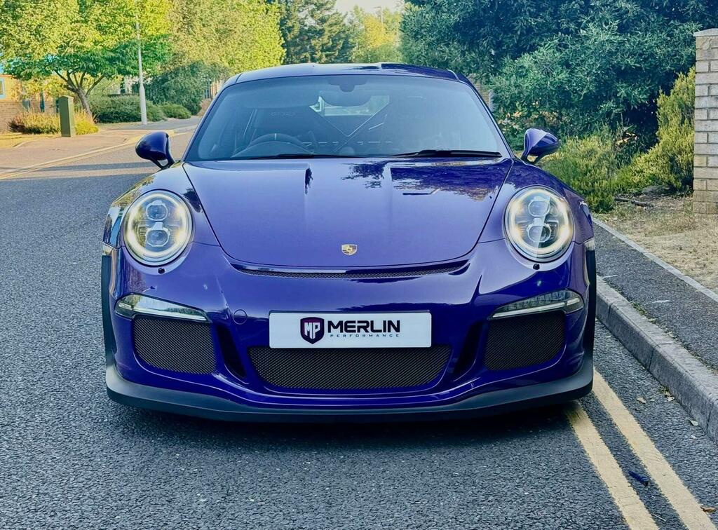 Porsche 911 Coupe White #16
