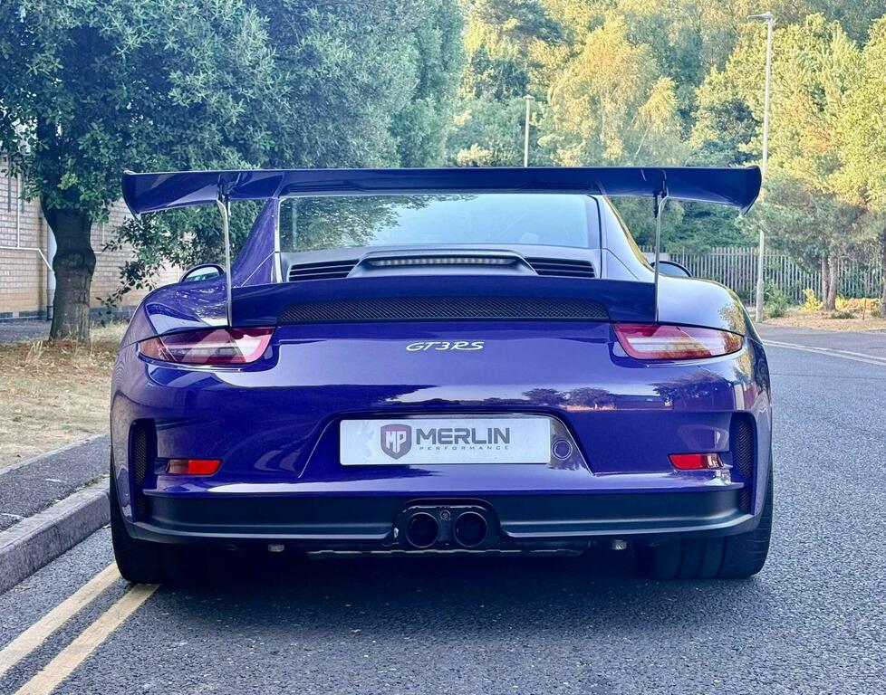 Porsche 911 Coupe White #21