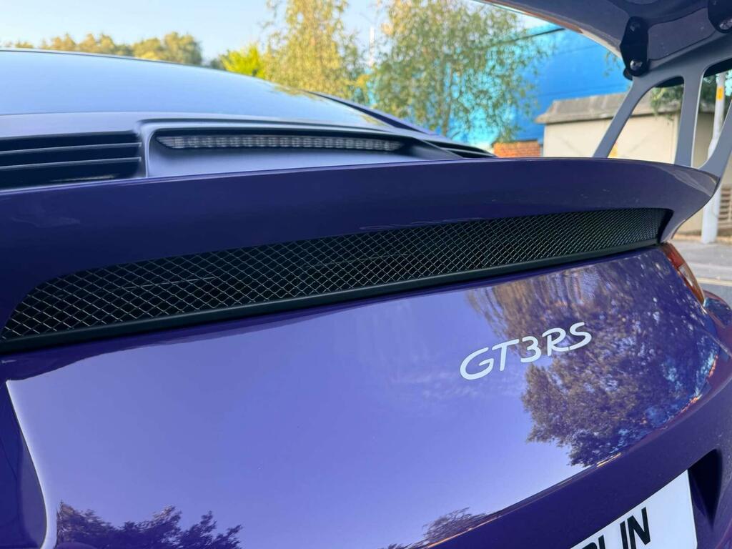 Porsche 911 Coupe White #28