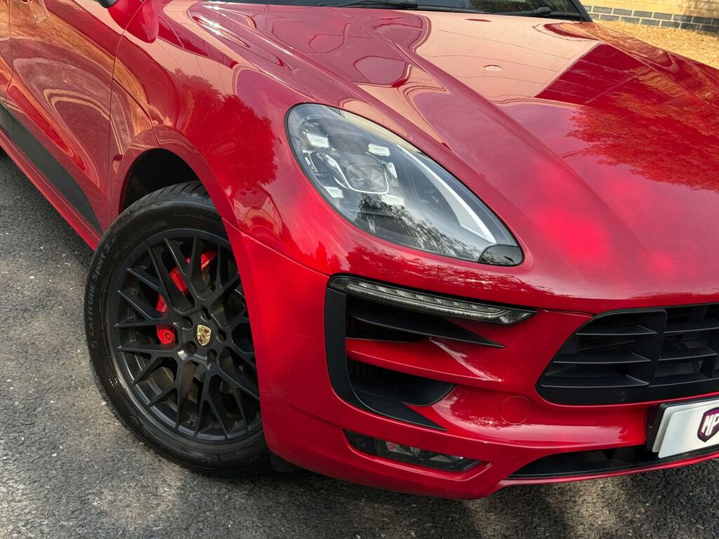 Porsche Macan 3.0 D S Pdk 258 Bhp. 7 Porsche Services-pound Silver #7