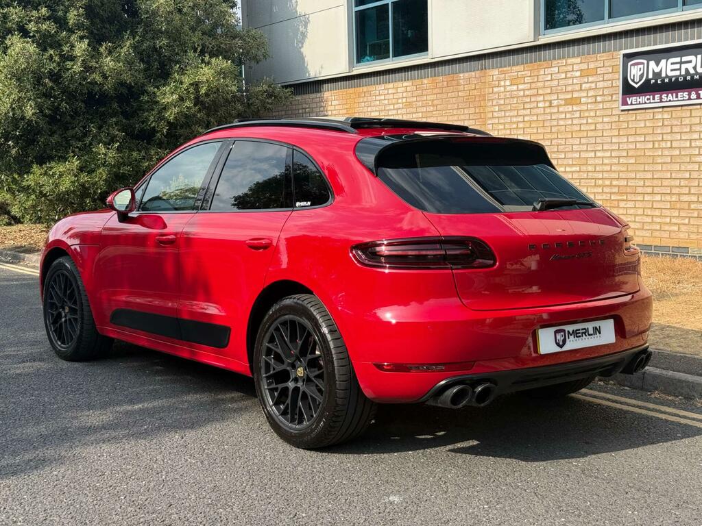 Porsche Macan 3.0 D S Pdk 258 Bhp. 7 Porsche Services-pound Silver #19