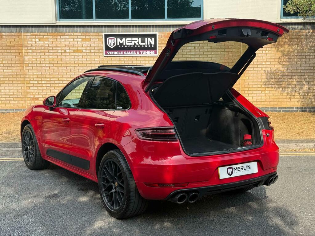 Porsche Macan 3.0 D S Pdk 258 Bhp. 7 Porsche Services-pound Silver #17