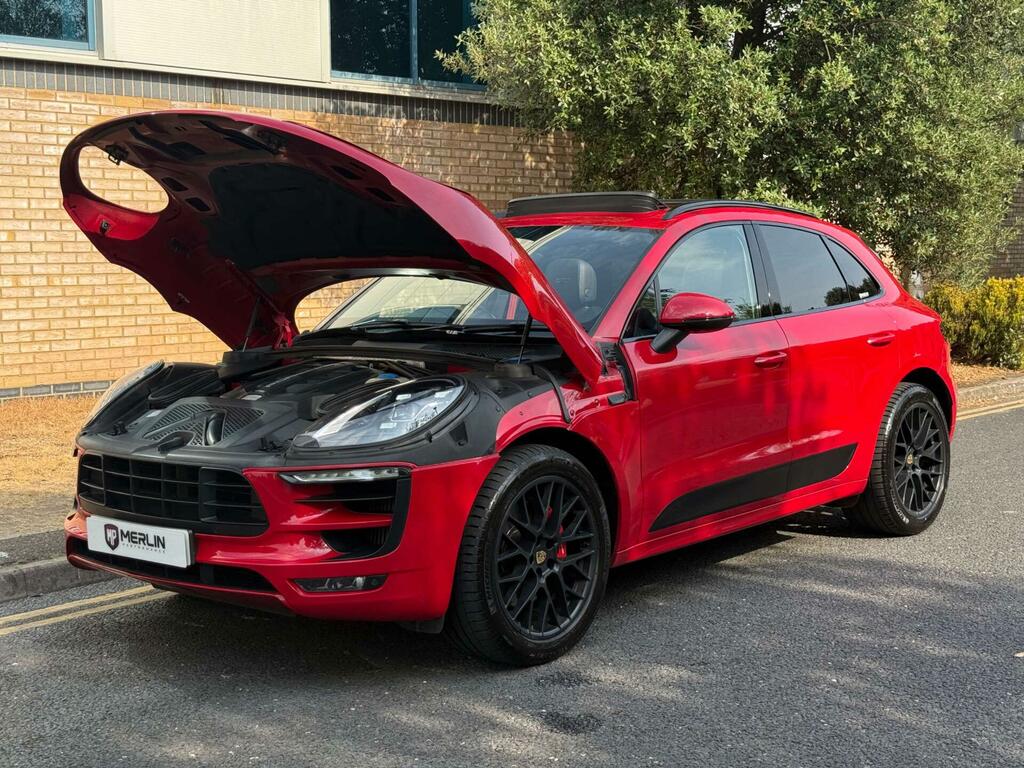 Porsche Macan 3.0 D S Pdk 258 Bhp. 7 Porsche Services-pound Silver #9