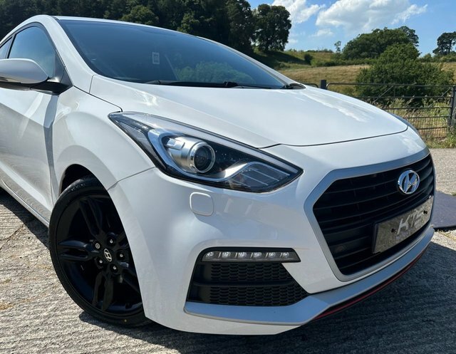 Hyundai I30 T-gdi Turbo Hatchback White #5