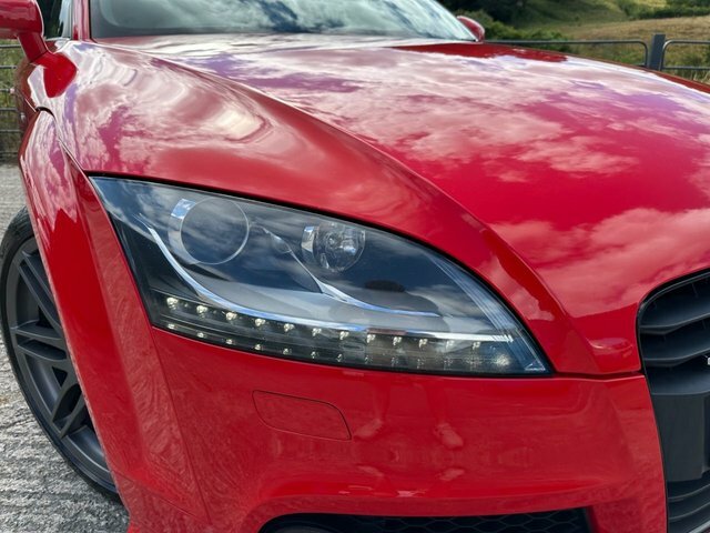 Audi TT Tdi Black Edition Coupe Red #5