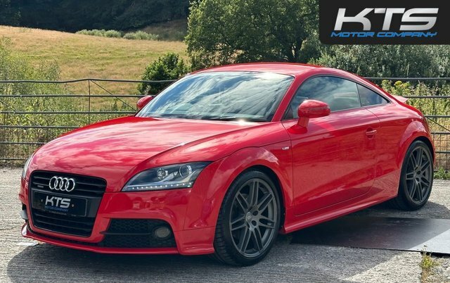 Audi TT Tdi Black Edition Coupe Red #3