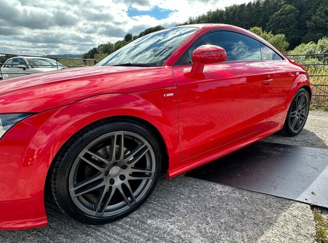 Audi TT Tdi Black Edition Coupe Red #6