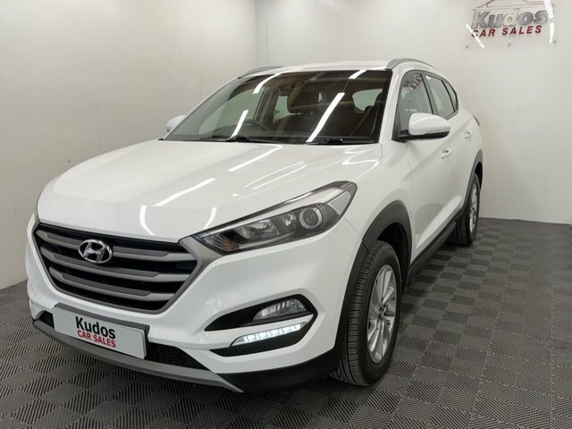 Hyundai Tucson 1.6 Gdi Blue Drive Se Nav Suv Eu White #3
