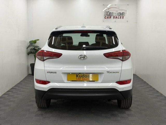 Hyundai Tucson 1.6 Gdi Blue Drive Se Nav Suv Eu White #5