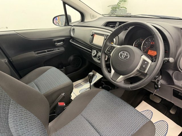 Toyota Yaris 1.33 Dual Vvt-i Tr Euro 5 Black #9