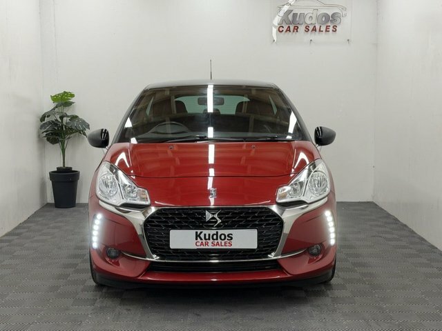 DS DS 3 1.2 Puretech Connected Chic Hatchback M Red #2