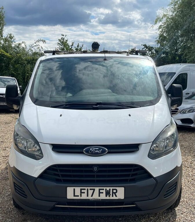 Ford Transit Custom Mpv LF17FWR White #4