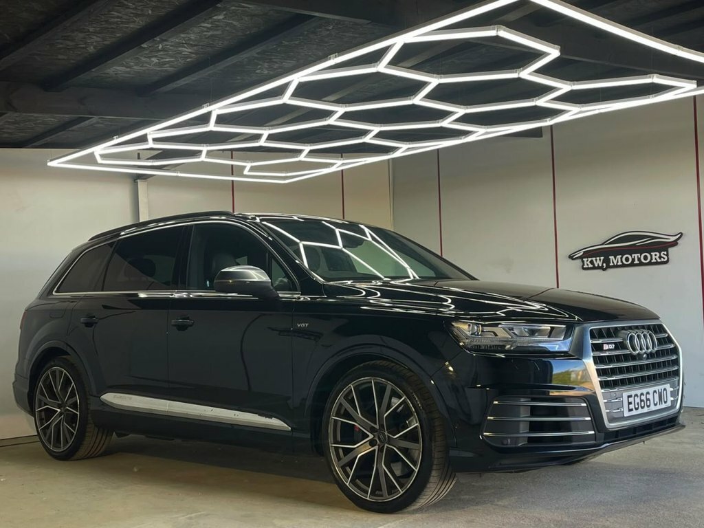 Audi SQ7 Suv Black #3
