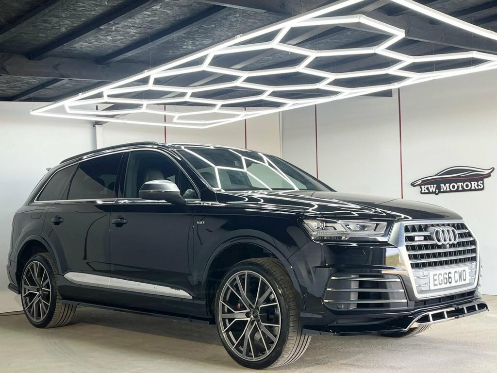 Audi SQ7 Suv Black #3