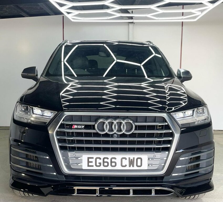 Audi SQ7 Suv Black #5