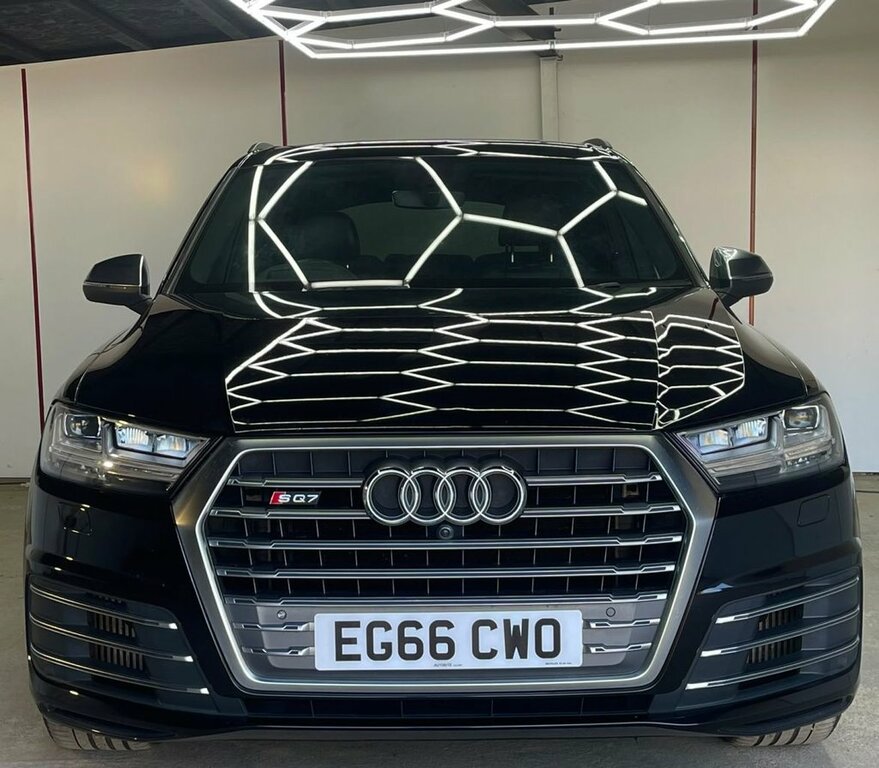 Audi SQ7 Suv Black #5