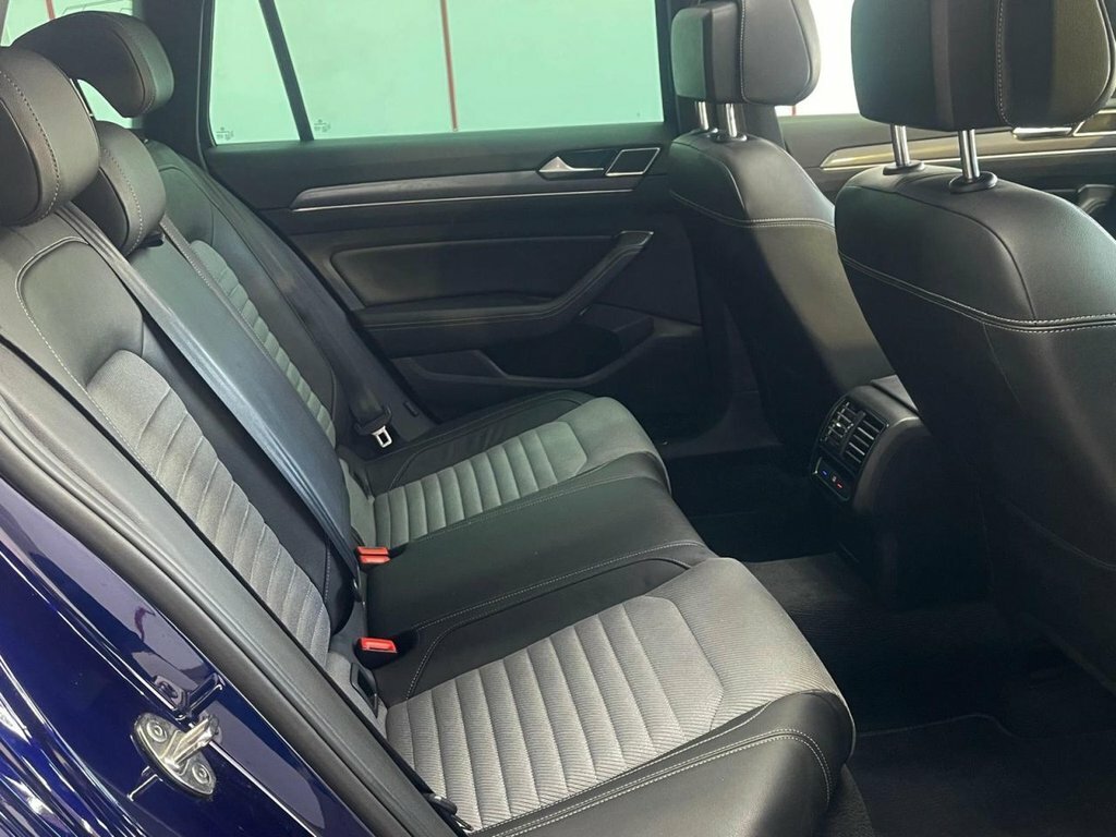 Volkswagen Passat R-line Silver #20