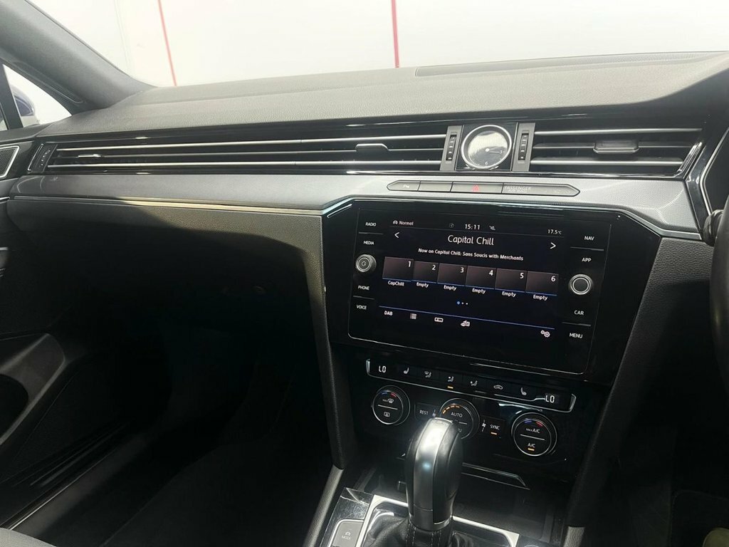 Volkswagen Passat R-line Silver #39