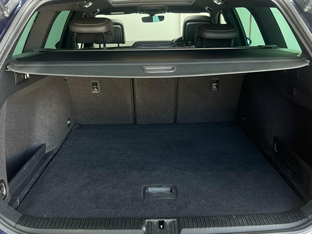 Volkswagen Passat R-line Silver #23