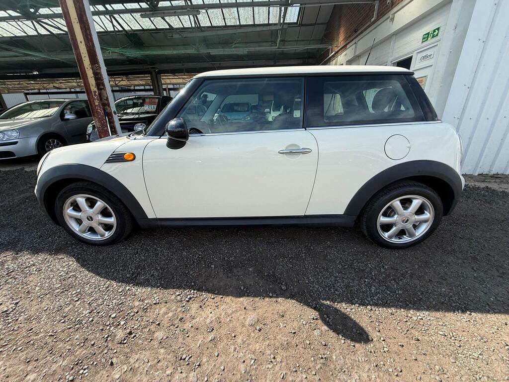 Mini Hatch 1.4 One Euro 4 BJ57DGX White #4