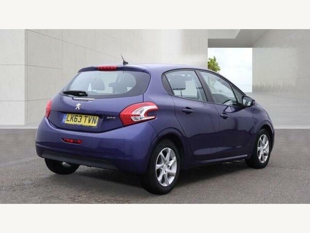 Peugeot 208 1.2 Access Plus White #4