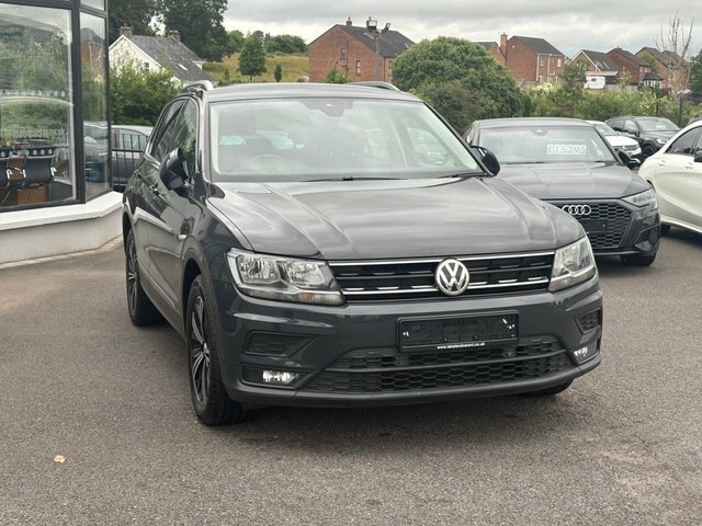 Volkswagen Tiguan 2.0 Tdi Se Navigation Suv Euro 6 PH08ELH Grey #4
