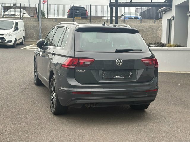 Volkswagen Tiguan 2.0 Tdi Se Navigation Suv Euro 6 PH08ELH Grey #6