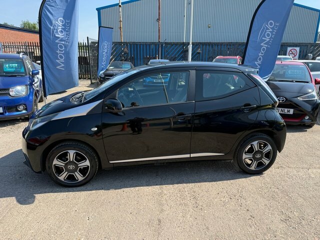 Toyota Aygo 1.0 Vvt-i X-clusiv Hatchback Eur Black #6