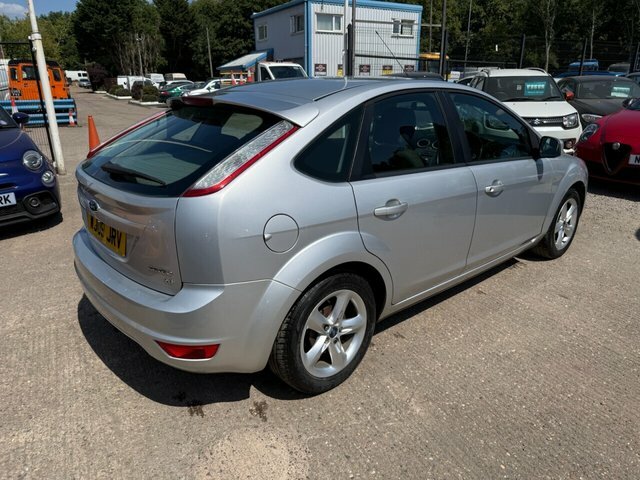 Ford Focus 1.8 Zetec Hatchback 169 G Km 12 Silver #3