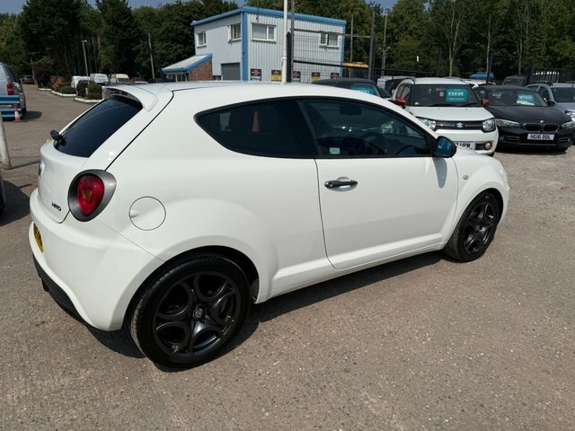Alfa Romeo MiTo 875 Tb Twinair Speciale Hatchback Manua White #3