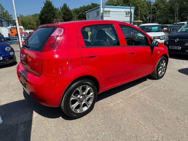 Fiat Punto 1.4 Easy Hatchback Euro 6 S S 77 B Red #3