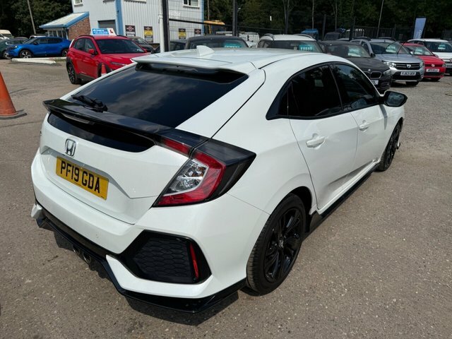 Honda Civic 1.5 Vtec Turbo Gpf Sport Hatchback Manu White #3