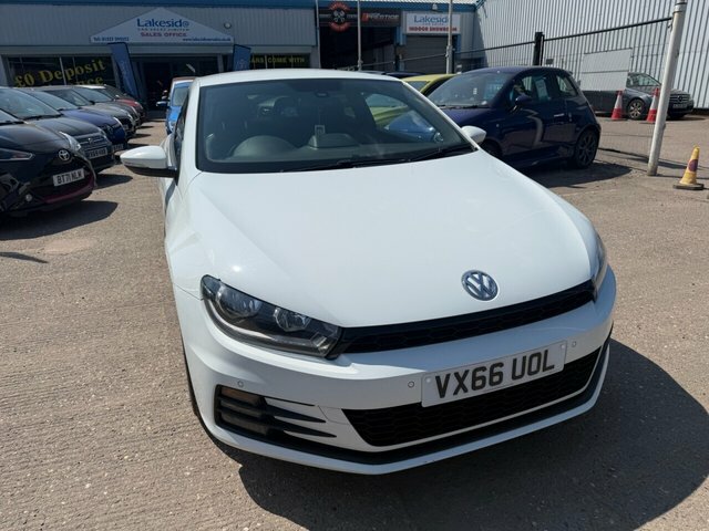 Volkswagen Scirocco 2.0 Tdi Bluemotion Tech Gt Hatchback Ma VX66UOL White