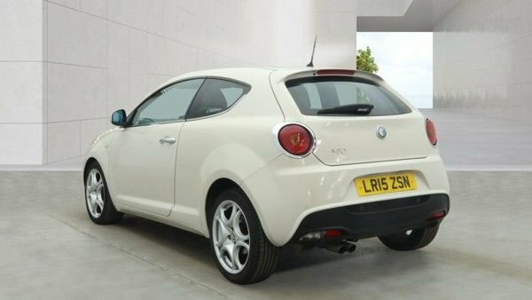 Alfa Romeo MiTo 1.4 Tb Multiair Distinctive Hatchback T White #3