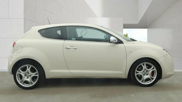 Alfa Romeo MiTo 1.4 Tb Multiair Distinctive Hatchback T White #5