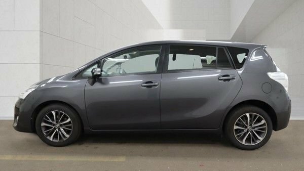 Toyota Verso 1.6 D-4d Design Mpv Euro 6 S S Grey #5