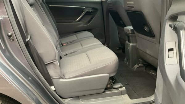 Toyota Verso 1.8 V-matic Active E Silver #8