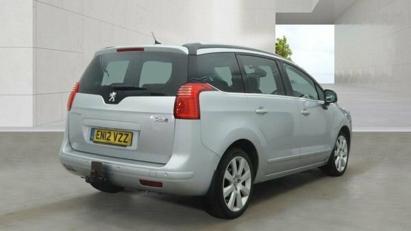 Peugeot 5008 2.0 Hdi Allure Mpv Euro 5 150 P Silver #4