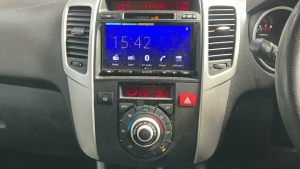 Kia Venga 1.6 2 124 Bhp Grey #11