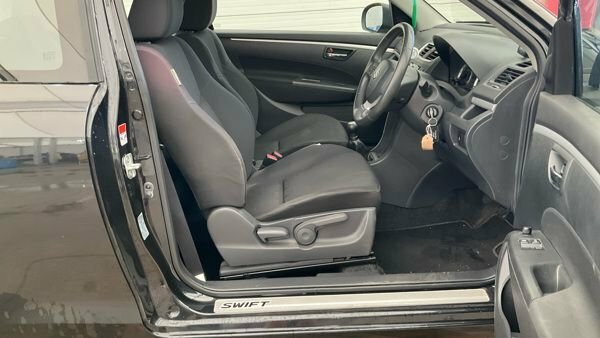 Suzuki Swift 1.2 Sz3 Euro 5 2011 Black #10