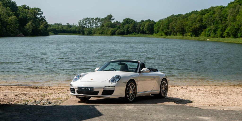 Porsche 911 3.8 997 Carrera S White